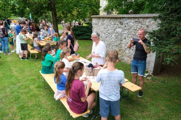 druzinski-piknik-2026-visit-103B68E08F-1E18-0F49-211A-9C40958760DE.jpg