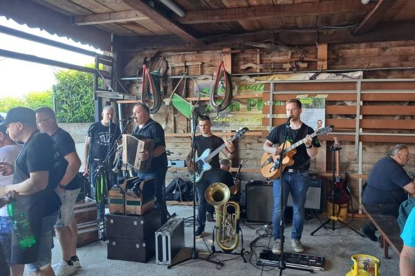 golazijada-leskovec-2026-music-11419D1126-4DF7-BCB6-ED73-C335CEDADE50.jpg